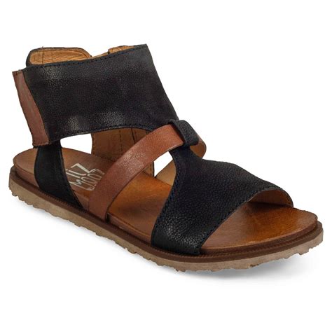 miz mooz sandals review.